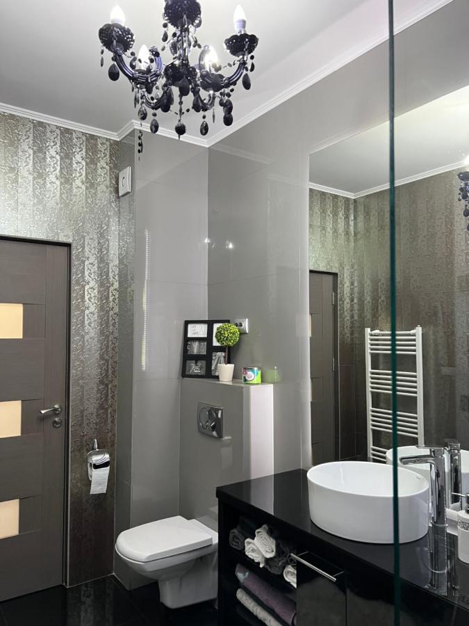 Luxurious Accommodation Floreşti Exterior foto