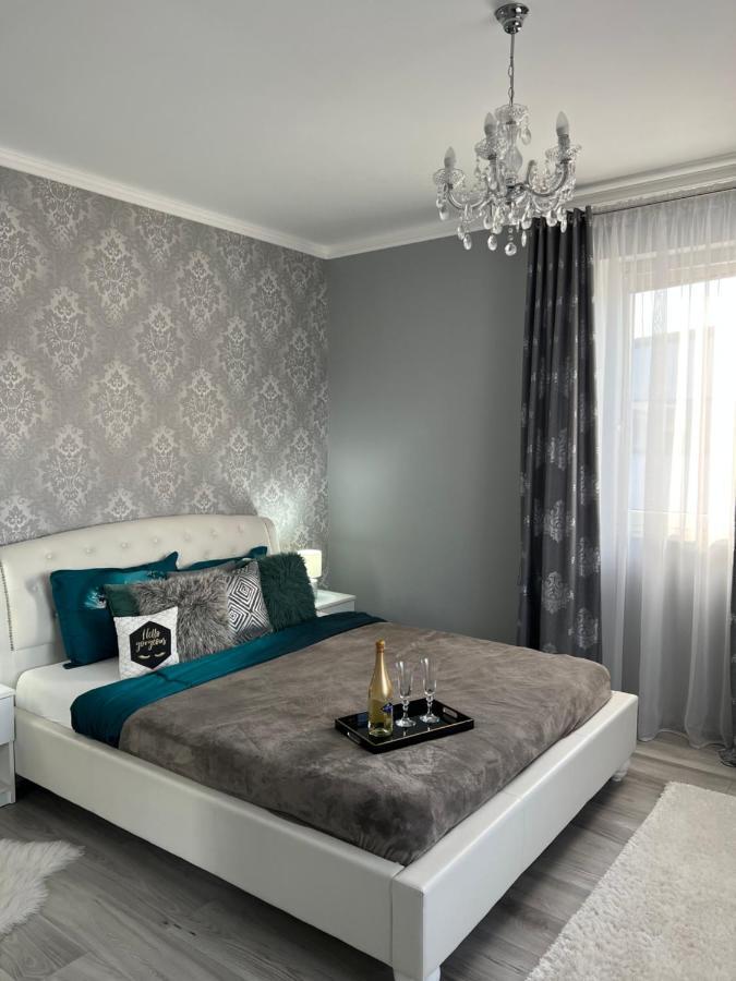 Luxurious Accommodation Floreşti Exterior foto